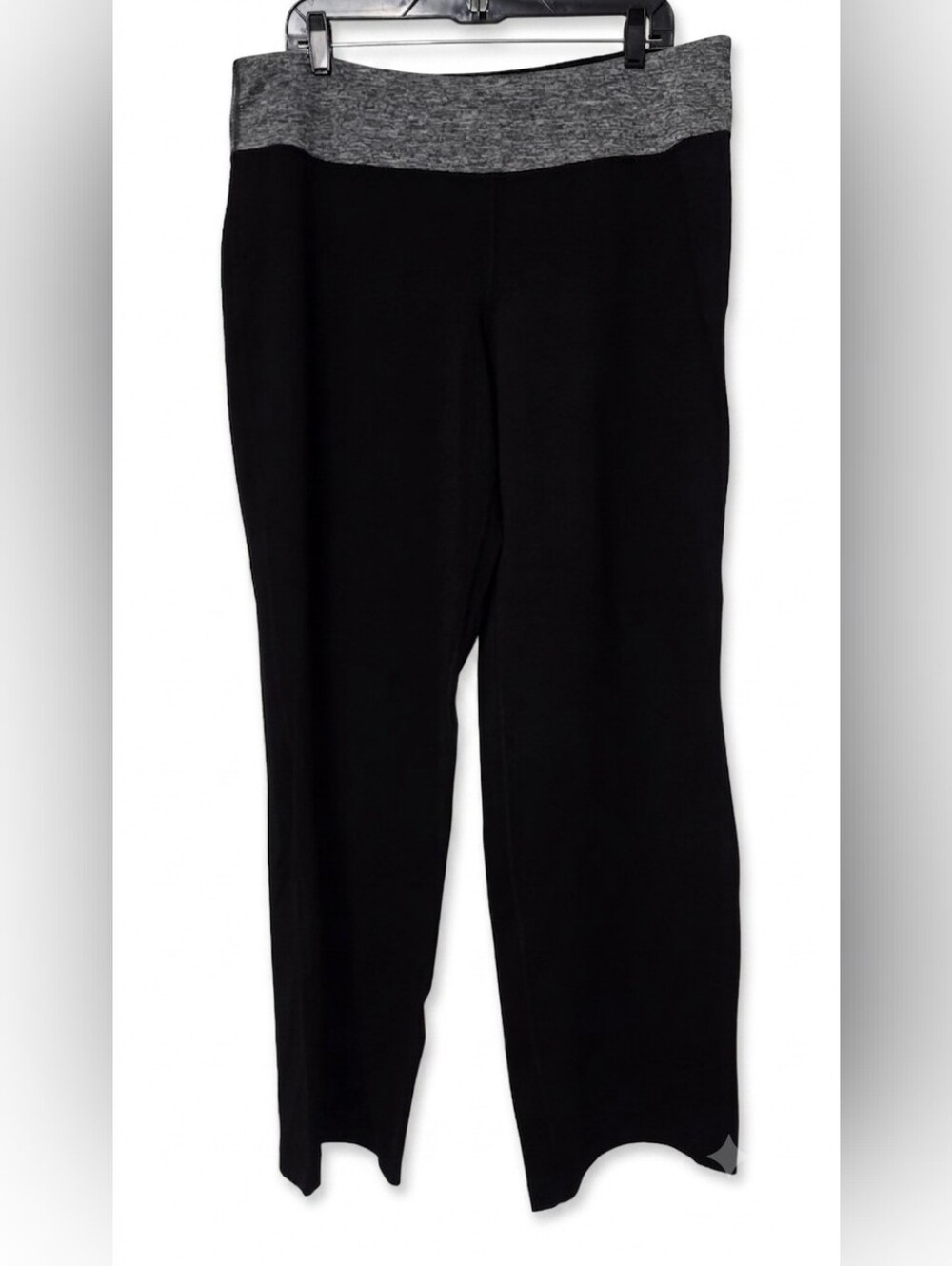 Ideology Active Pants with a hidden packet in the back Size XXL